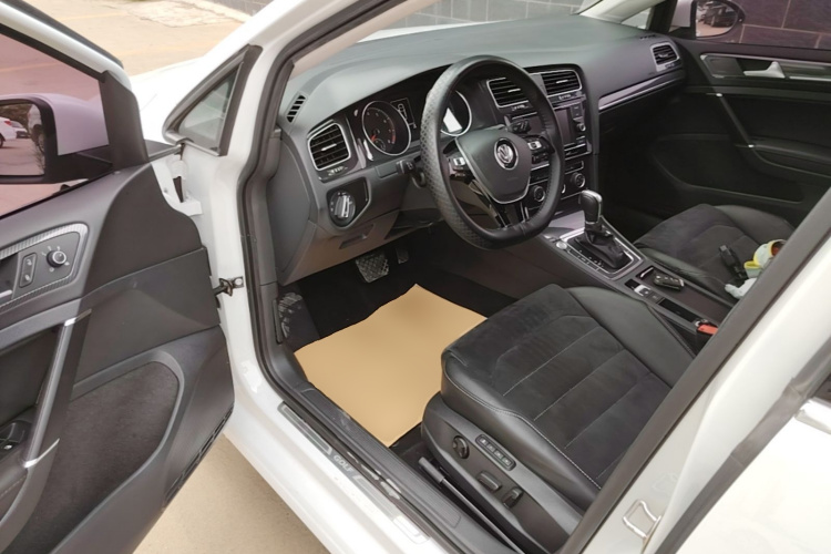 Volkswagen Golf 2018 #16 Volkswagen Golf 2018 car image #16
