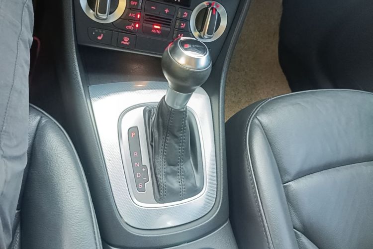 Audi Q3 2016 صورة سيارة #18
