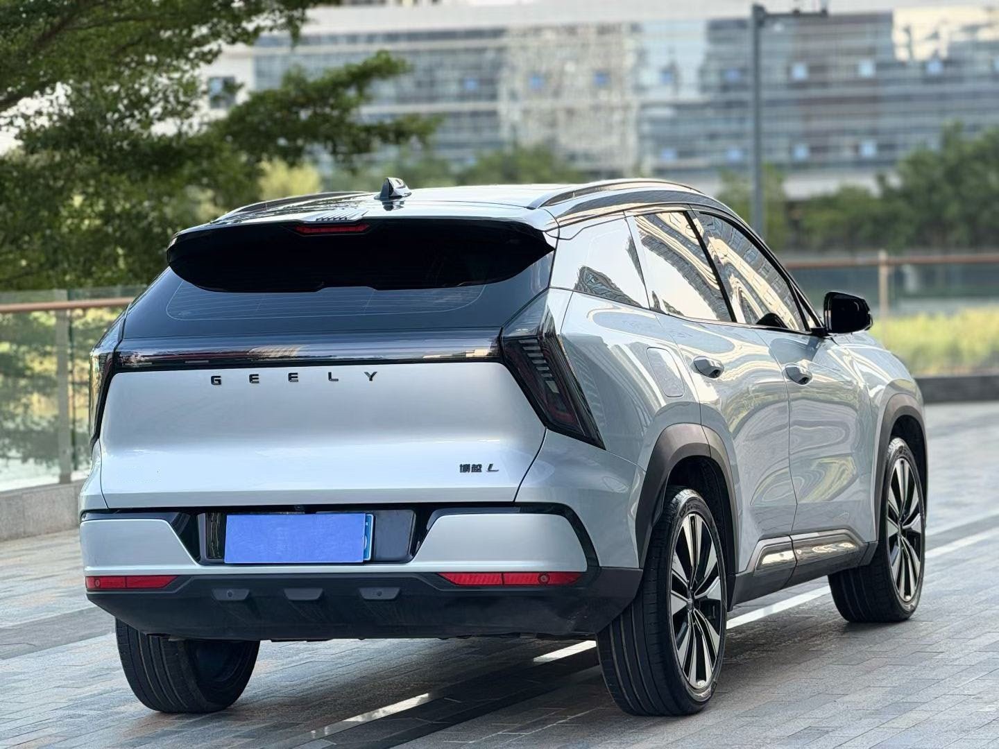 GEELY Boyue L 2025 #2 GEELY Boyue L 2025 car image #2