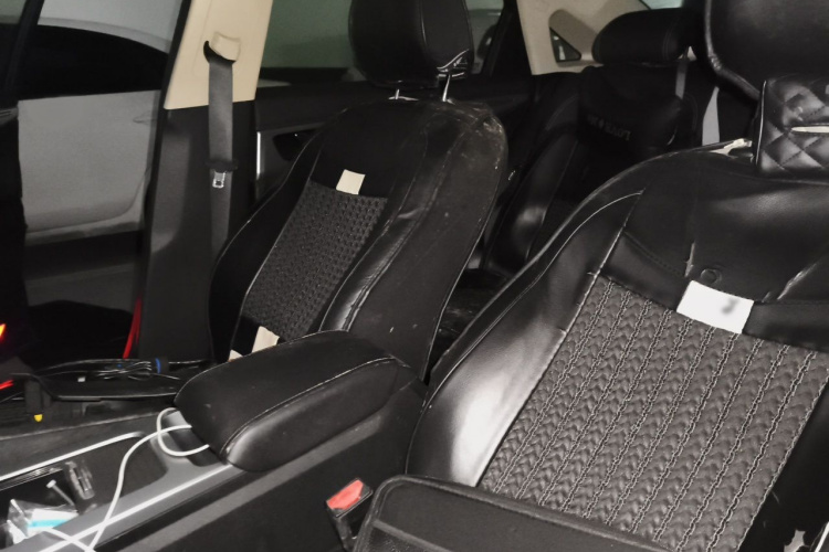 GEELY Emgrand GL 2019 immagine di auto #19