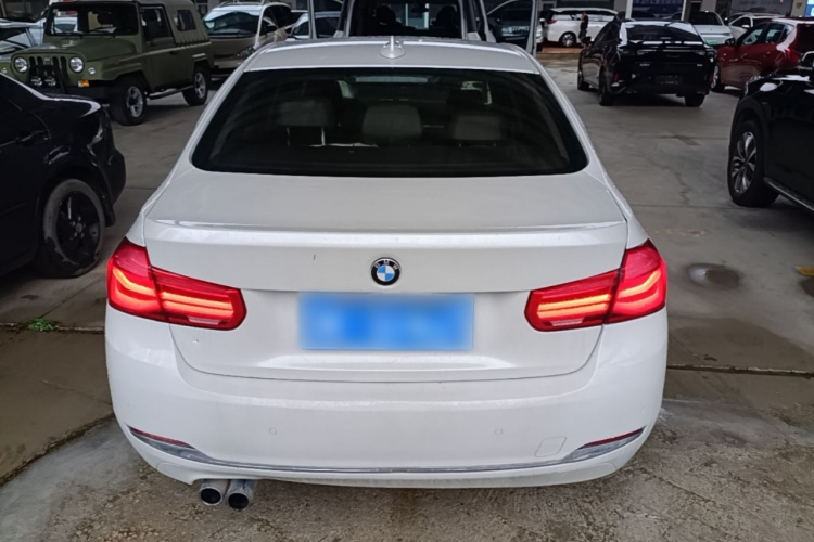 BMW 3 Series 2017 car image #6