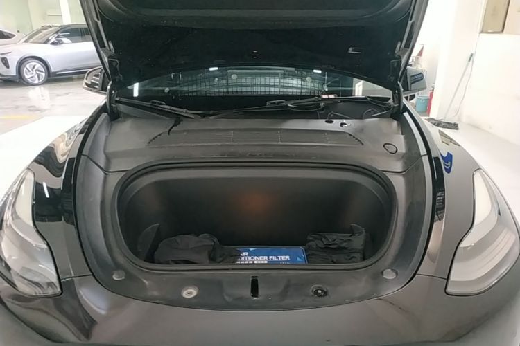 Tesla Model Y 2021 #20 Tesla Model Y 2021 car image #20