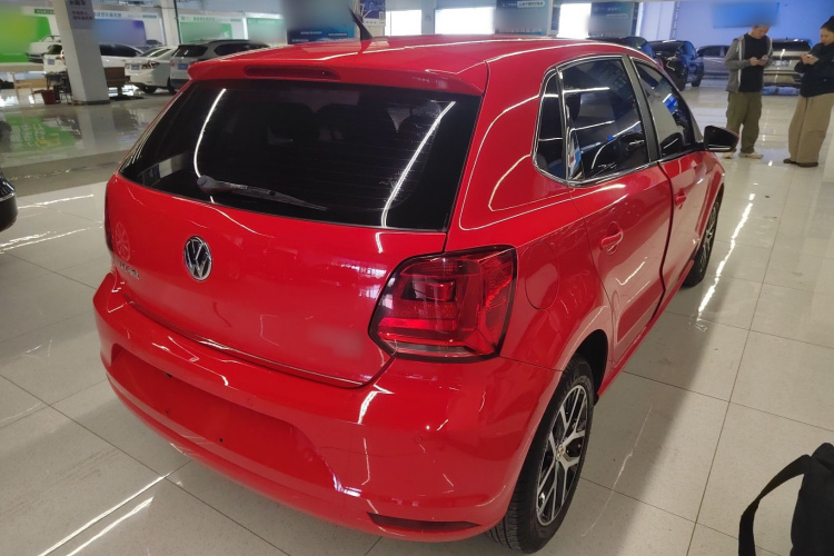 Volkswagen Polo 2017 car image #5