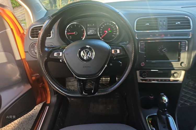 Volkswagen Polo 2017 car image #12