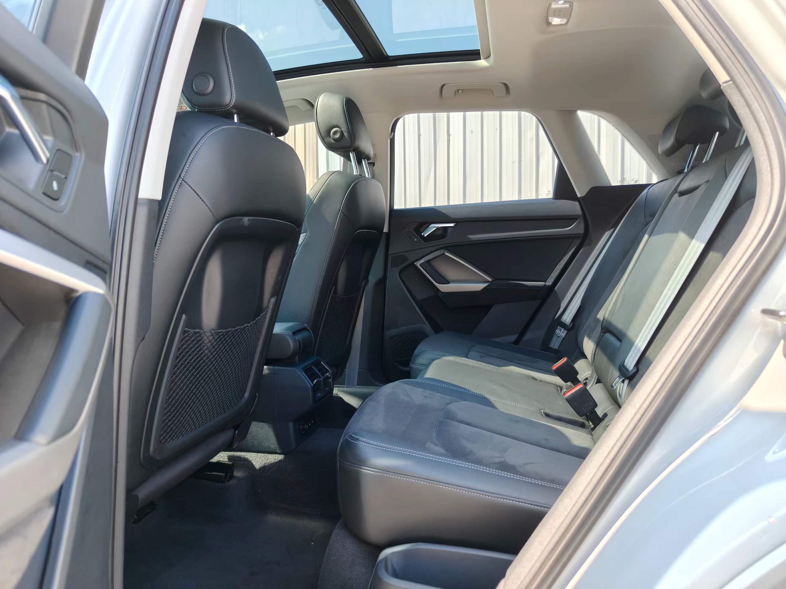 Audi Q3 2021 car image #6