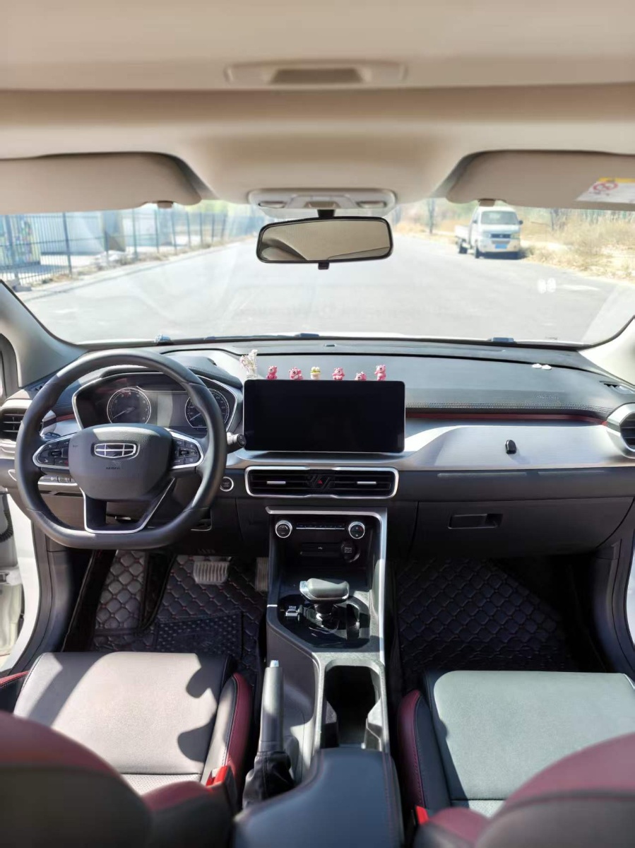 GEELY Coolray 2022 image de voiture #5