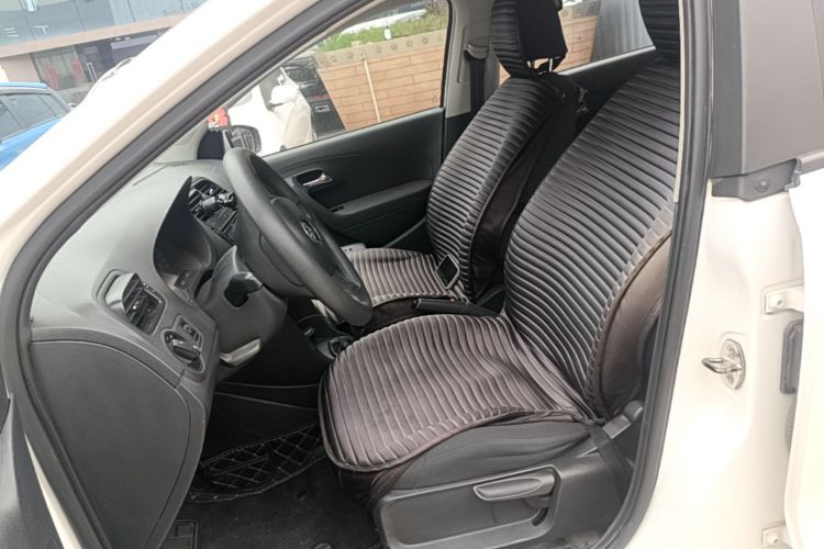 Volkswagen Polo 2016 #15 Volkswagen Polo 2016 car image #15