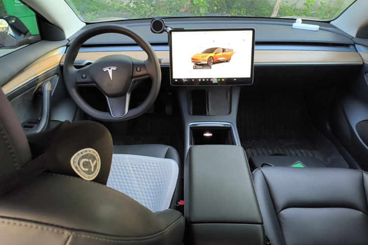 Tesla Model 3 2023 #11 Tesla Model 3 2023 car image #11