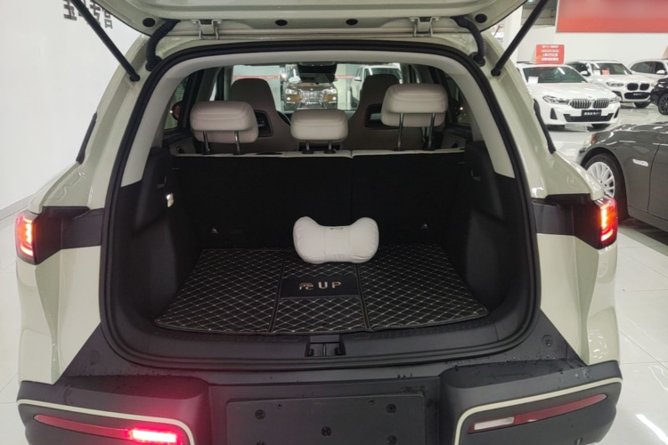 BYD YuanUP 2025 #19 BYD YuanUP 2025 car image #19