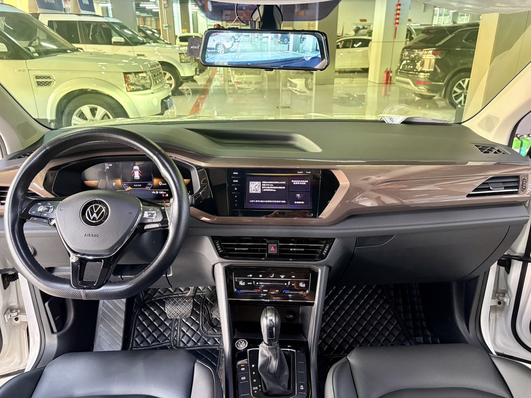 Volkswagen Tharu 2022 car image #6