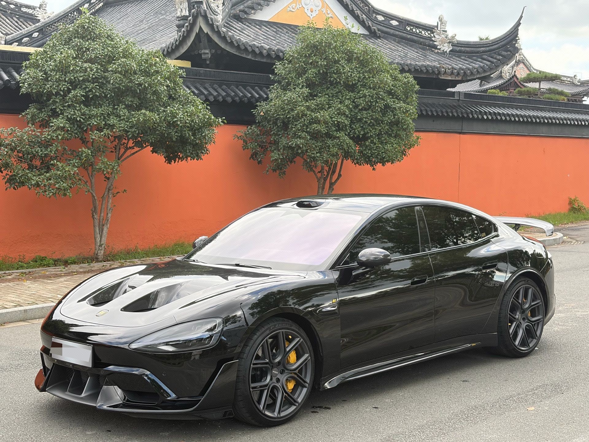 MI SU7 Ultra 2025 car image 