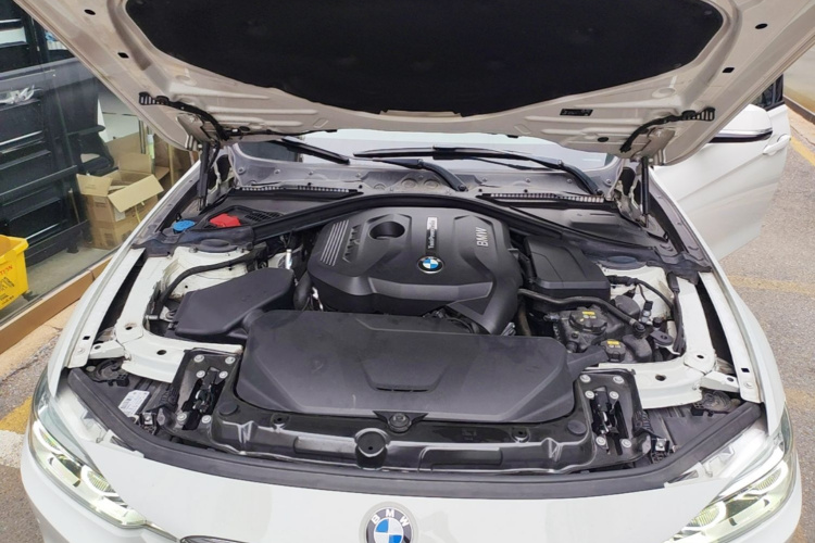 BMW 3 Series 2019 #22 BMW 3 Series 2019 car image #22