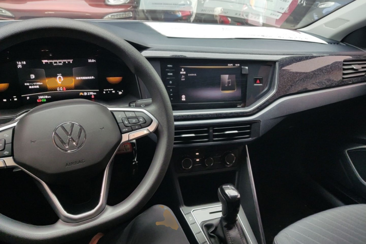 Volkswagen Lavida 2025 car image #10