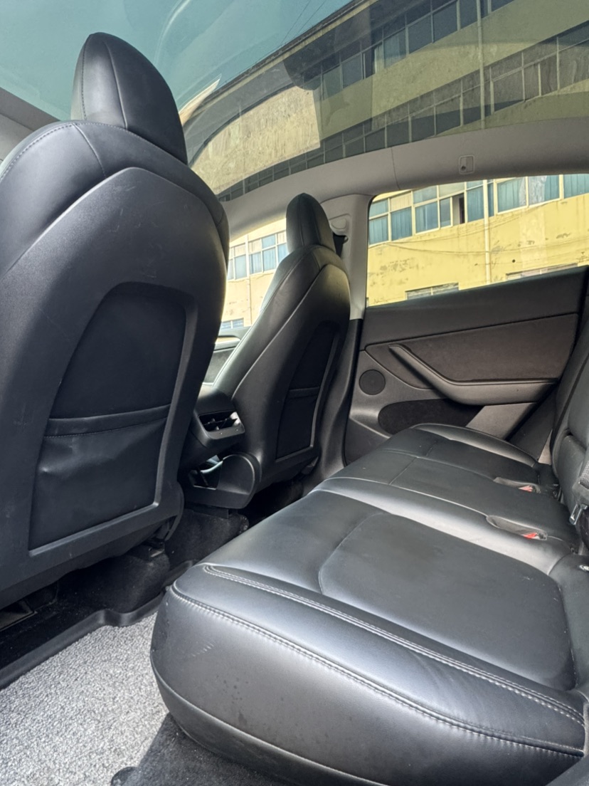 Tesla Model Y 2021 car image #5