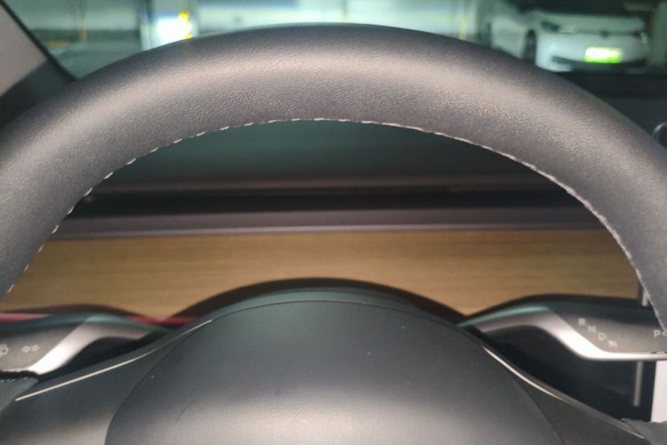 Tesla Model Y 2023 #12 Tesla Model Y 2023 car image #12