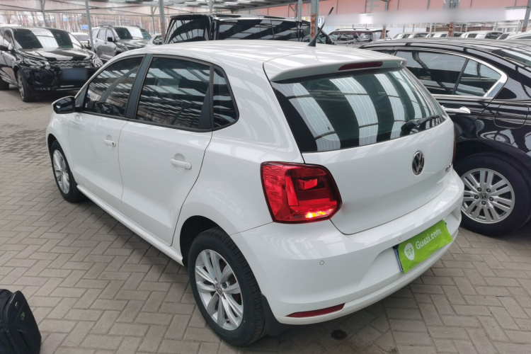 Volkswagen Polo 2018 car image #5