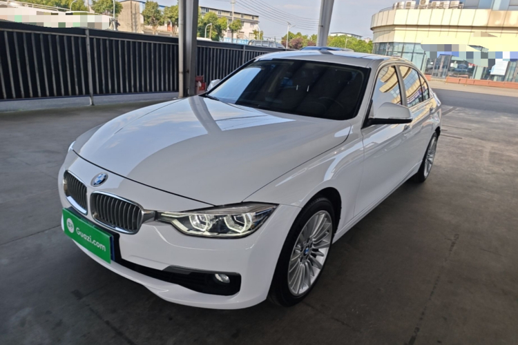 BMW 3 Series 2018 car image #2