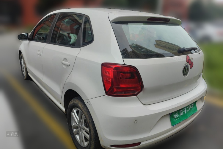 Volkswagen Polo 2019 car image #5