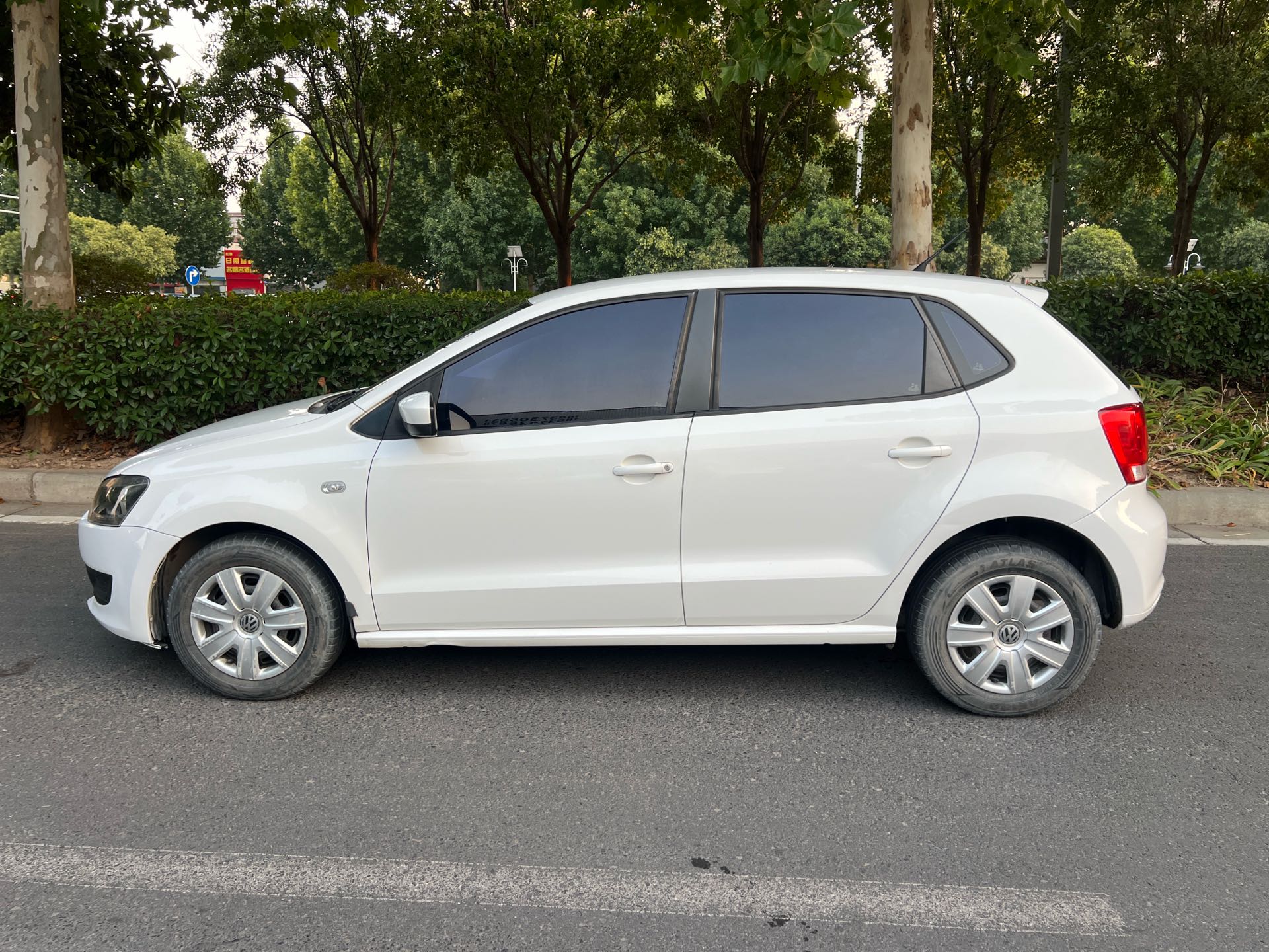 Volkswagen Polo 2012 #6 Volkswagen Polo 2012 car image #6