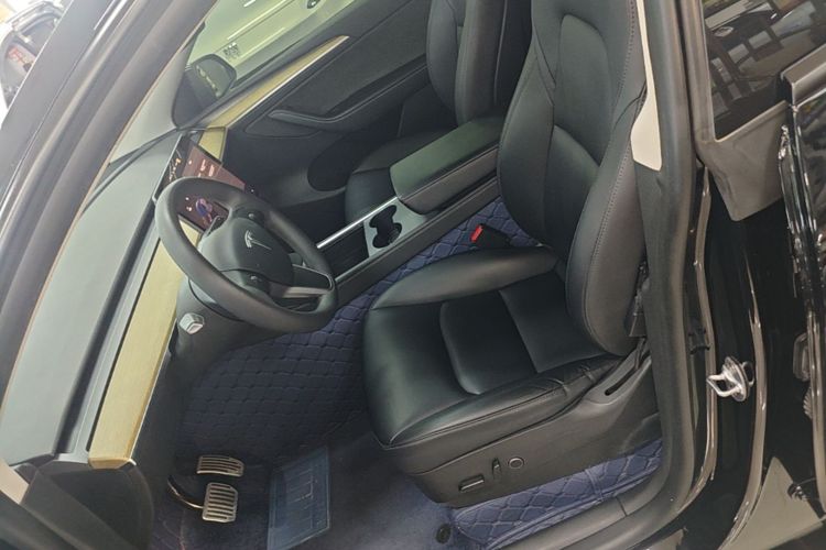 Tesla Model Y 2023 #15 Tesla Model Y 2023 car image #15