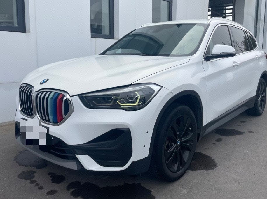 BMW X1 2020 BMW X1 2020 car image