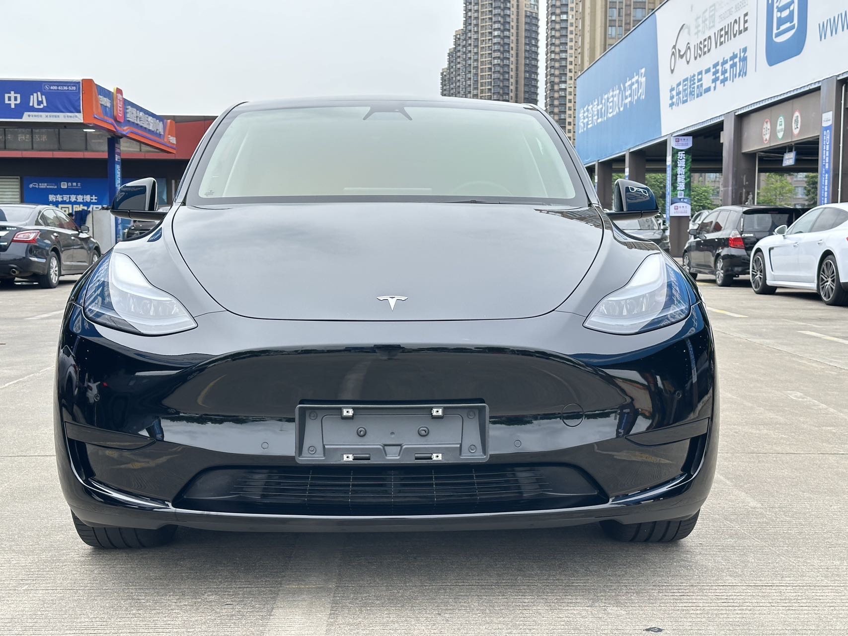 Tesla Model Y 2023 #2 Tesla Model Y 2023 car image #2