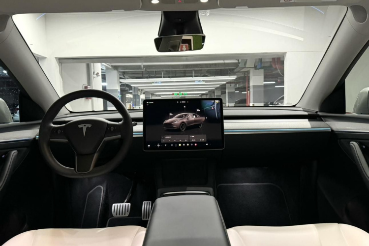 Tesla Model Y 2023 #13 Tesla Model Y 2023 car image #13