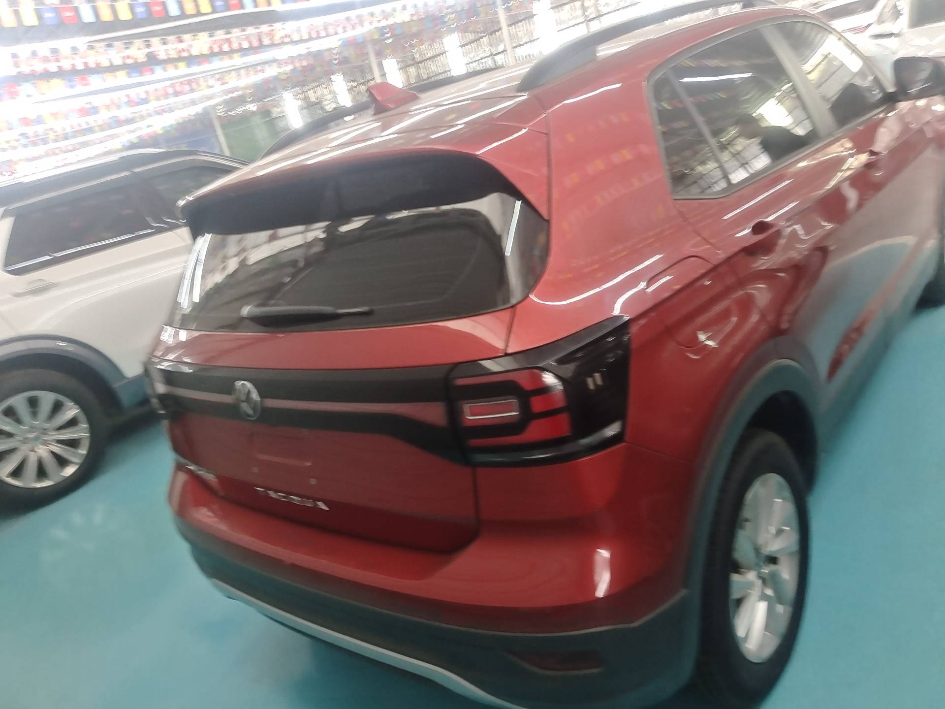 Volkswagen Tacqua 2020 immagine di auto #2