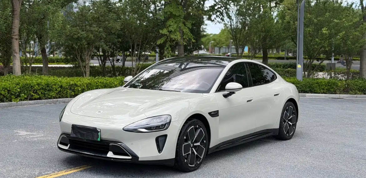 MI SU7 2025 car image 