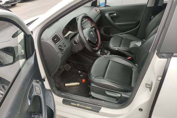 Volkswagen Polo 2016 #16 Volkswagen Polo 2016 car image #16