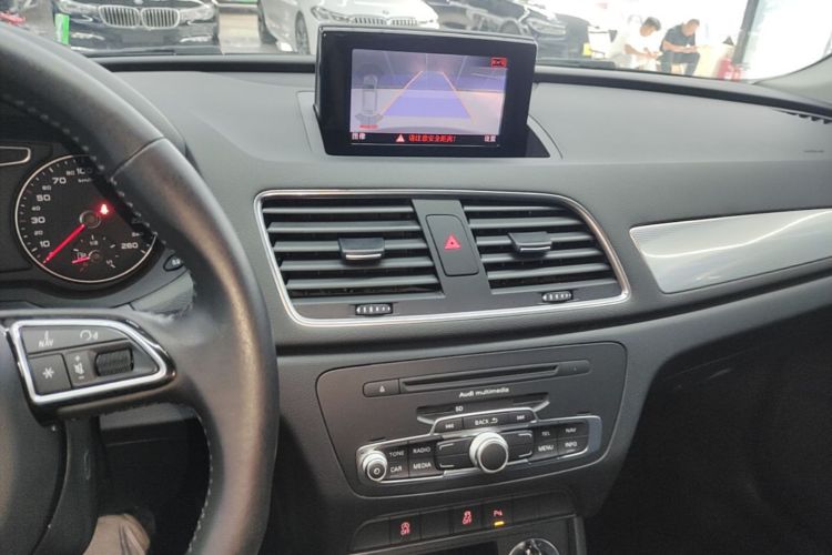 Audi Q3 2016 #13 Audi Q3 2016 car image #13