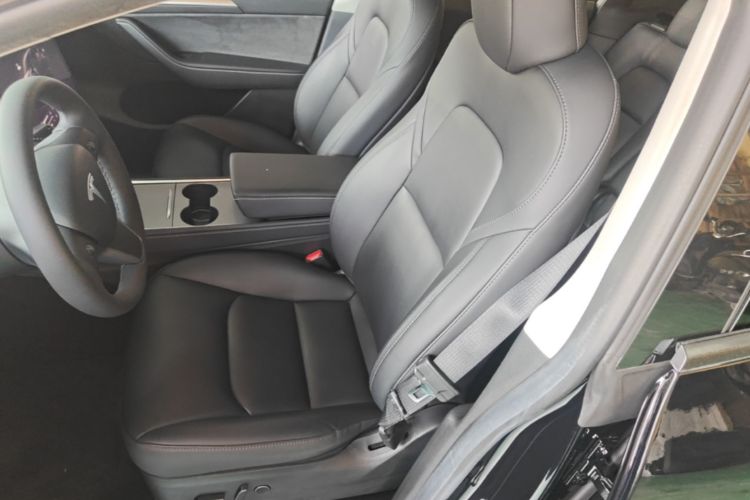 Tesla Model Y 2022 #15 Tesla Model Y 2022 car image #15