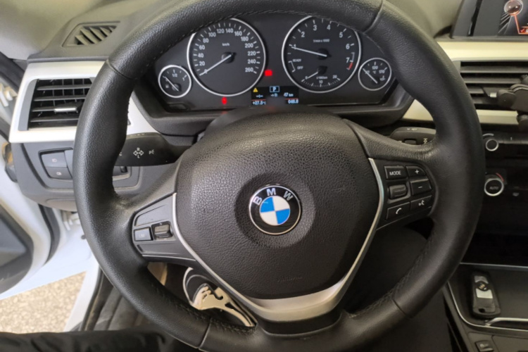 BMW 3 Series GT 2016 #11 BMW 3 Series GT 2016 car image #11