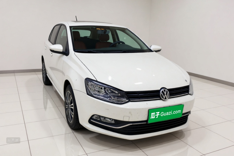 Volkswagen Polo 2019 car image #4