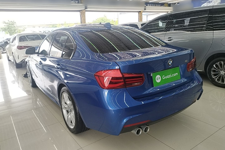BMW 3 Series 2018 car image #5