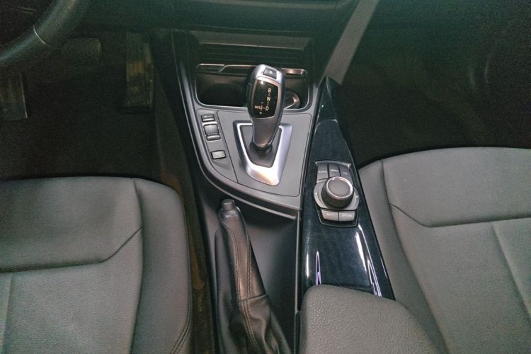 BMW 3 Series 2017 #14 BMW 3 Series 2017 imagen de coche #14