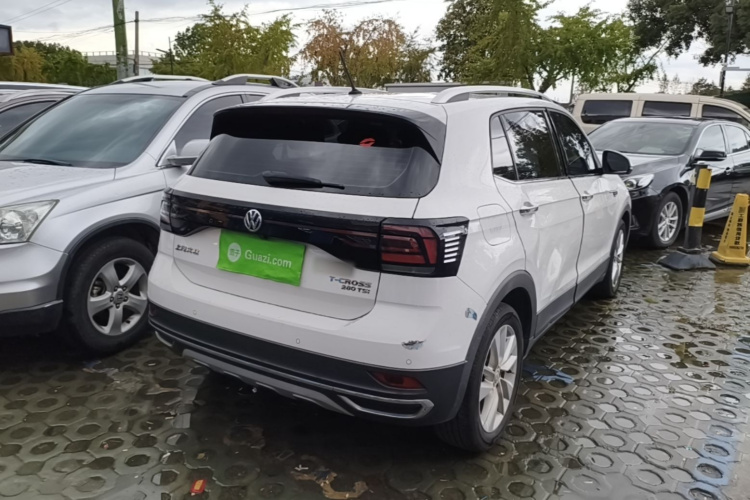 Volkswagen T-Cross 2020 #7 Volkswagen T-Cross 2020 صورة سيارة #7