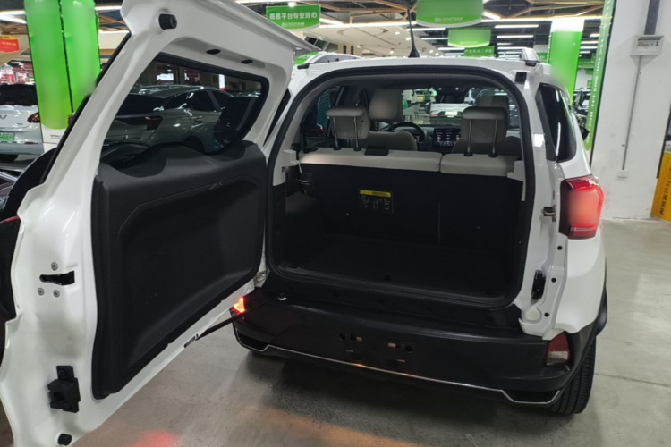 BYD Yuan Pro 2022 car image #19