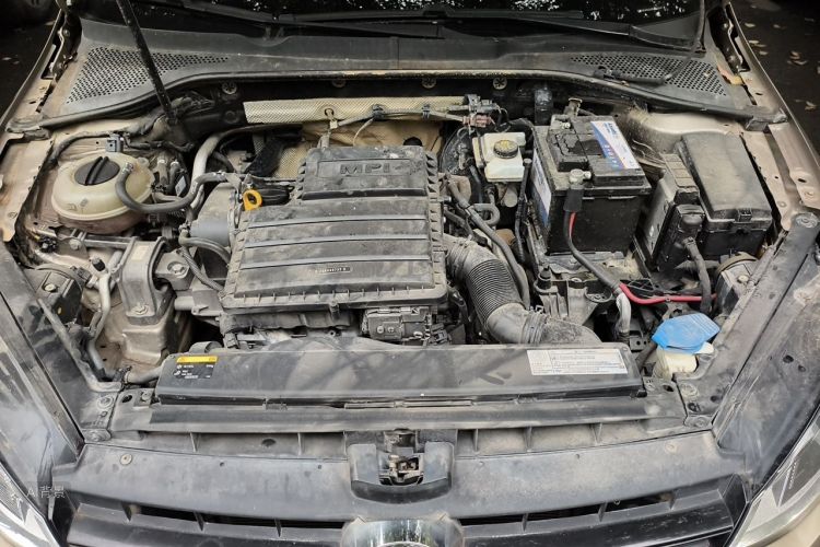 Volkswagen Golf 2015 car image #22