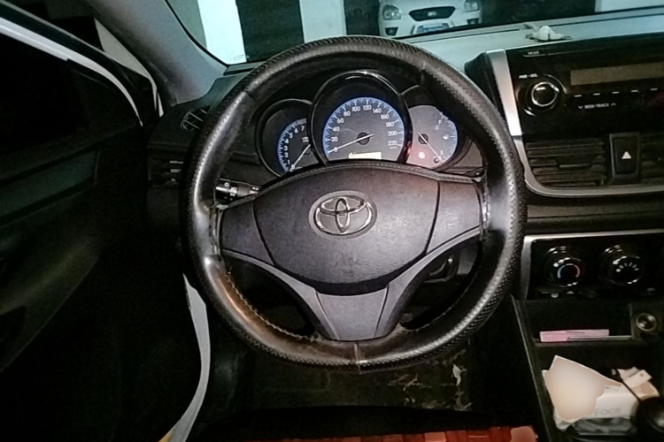 Toyota Vios 2017 #12 Toyota Vios 2017 car image #12