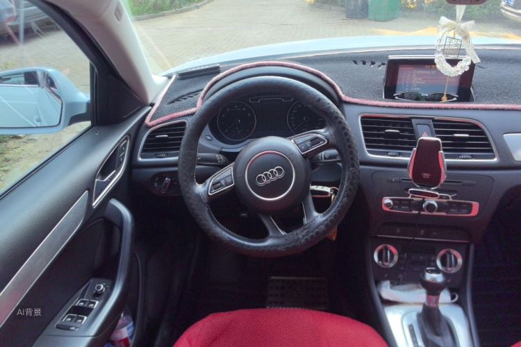 Audi Q3 2014 car image #12