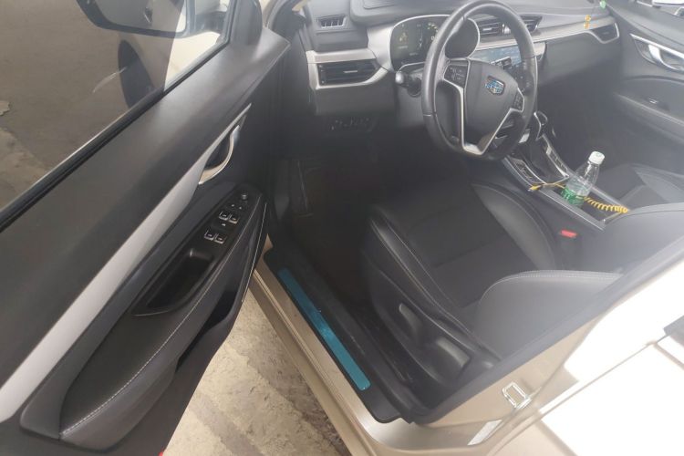 GEELY Emgrand 2018 immagine di auto #9