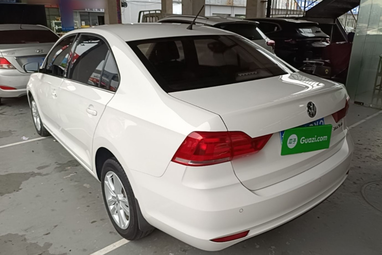 Volkswagen Santana 2018 car image #5