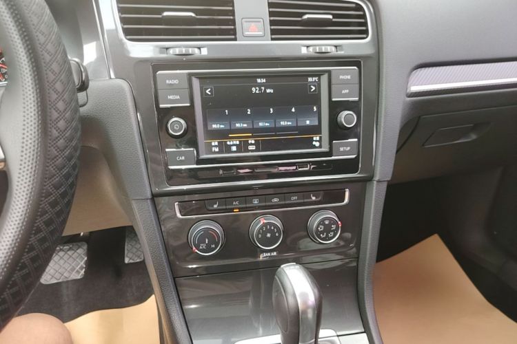 Volkswagen Golf 2018 #13 Volkswagen Golf 2018 car image #13