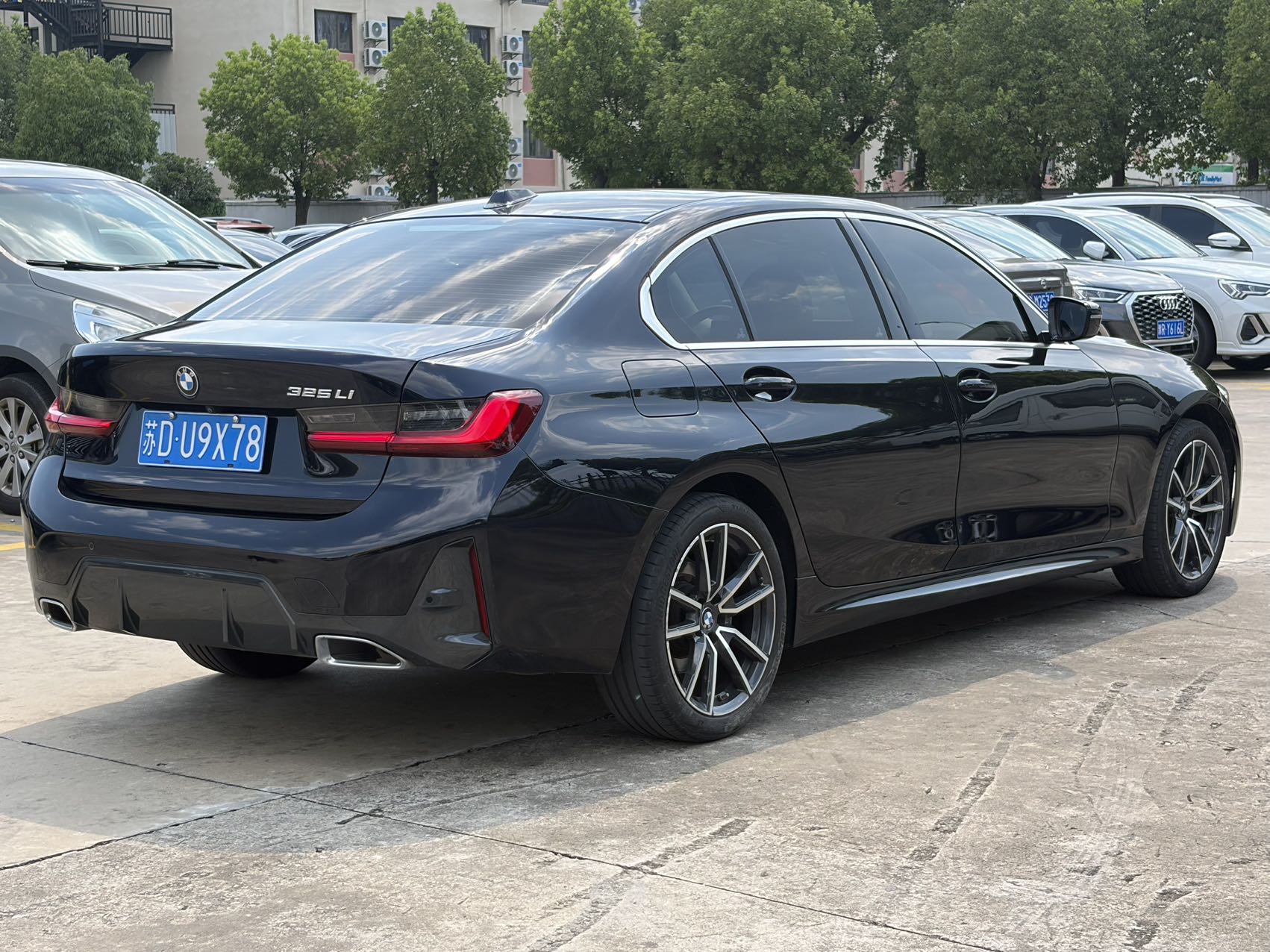 BMW 3 Series 2023 car image #4