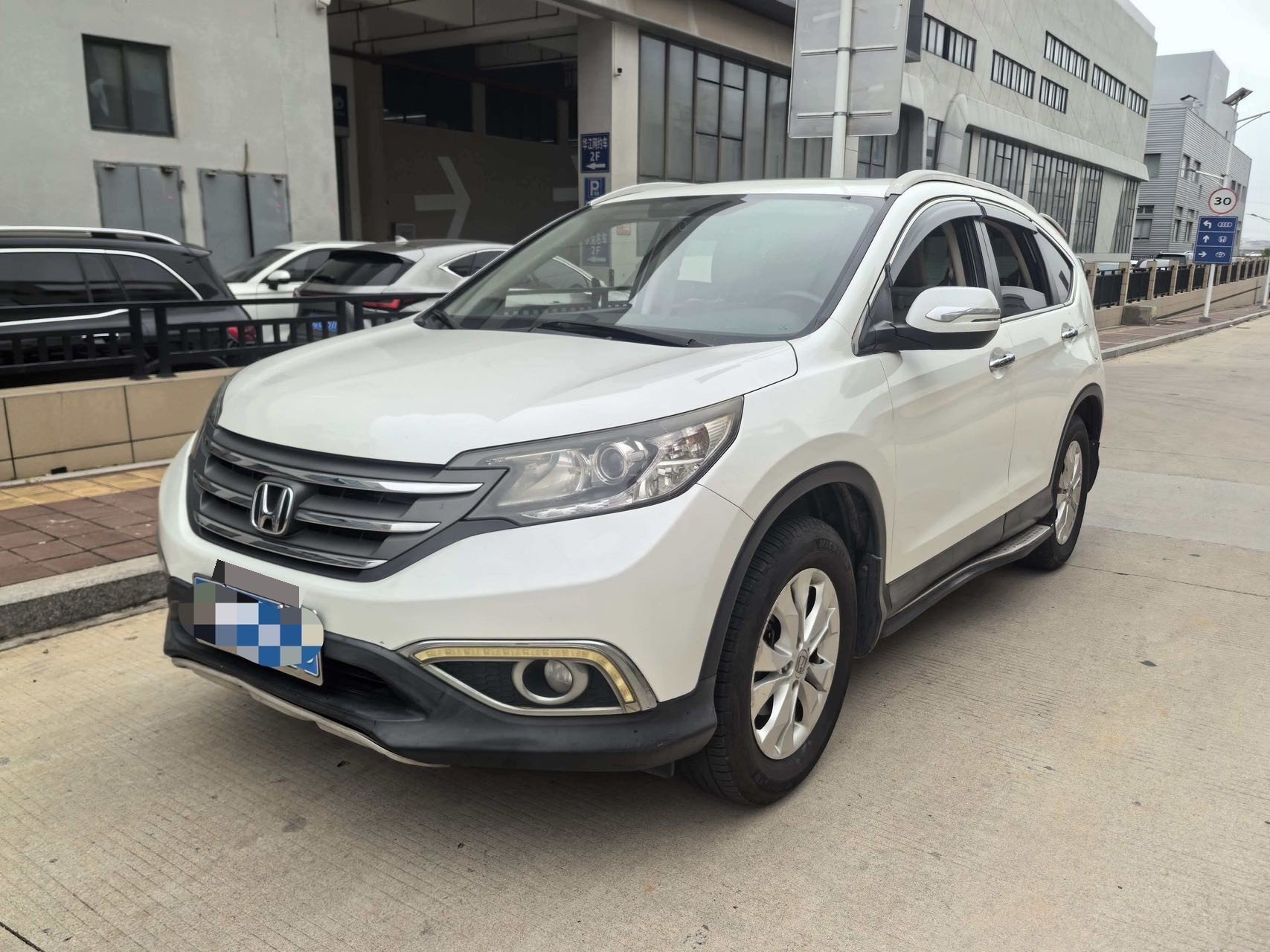 2014 2014 car image