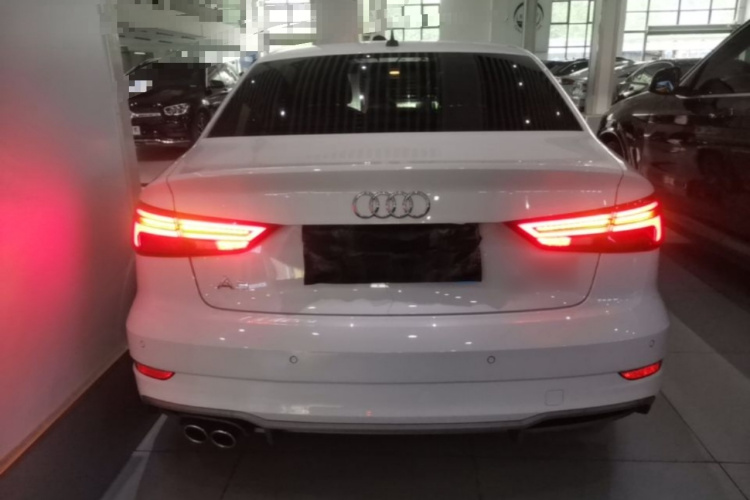 Audi A3 2019 car image #6