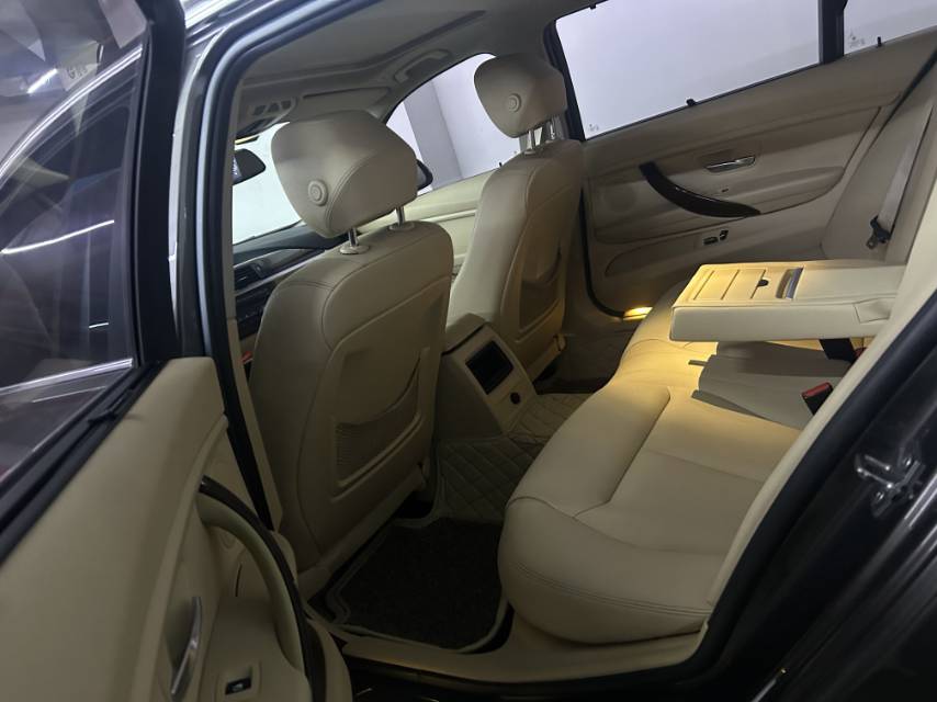 BMW 3 Series 2012 #9 BMW 3 Series 2012 car image #9