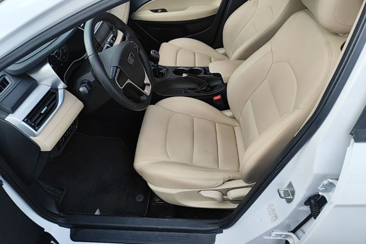 GEELY Emgrand 2018 #19 GEELY Emgrand 2018 car image #19