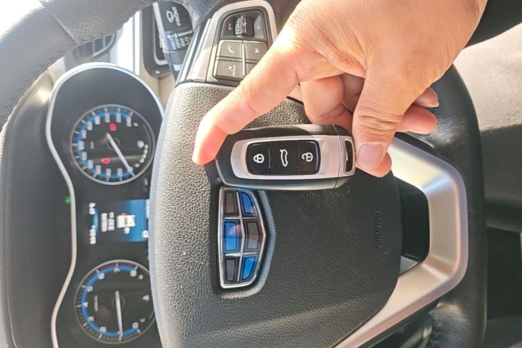 GEELY Emgrand 2018 #9 GEELY Emgrand 2018 car image #9